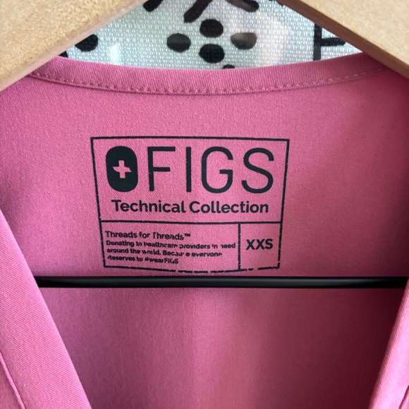 Figs‎ Casma Scrub Top - Picture 5 of 6